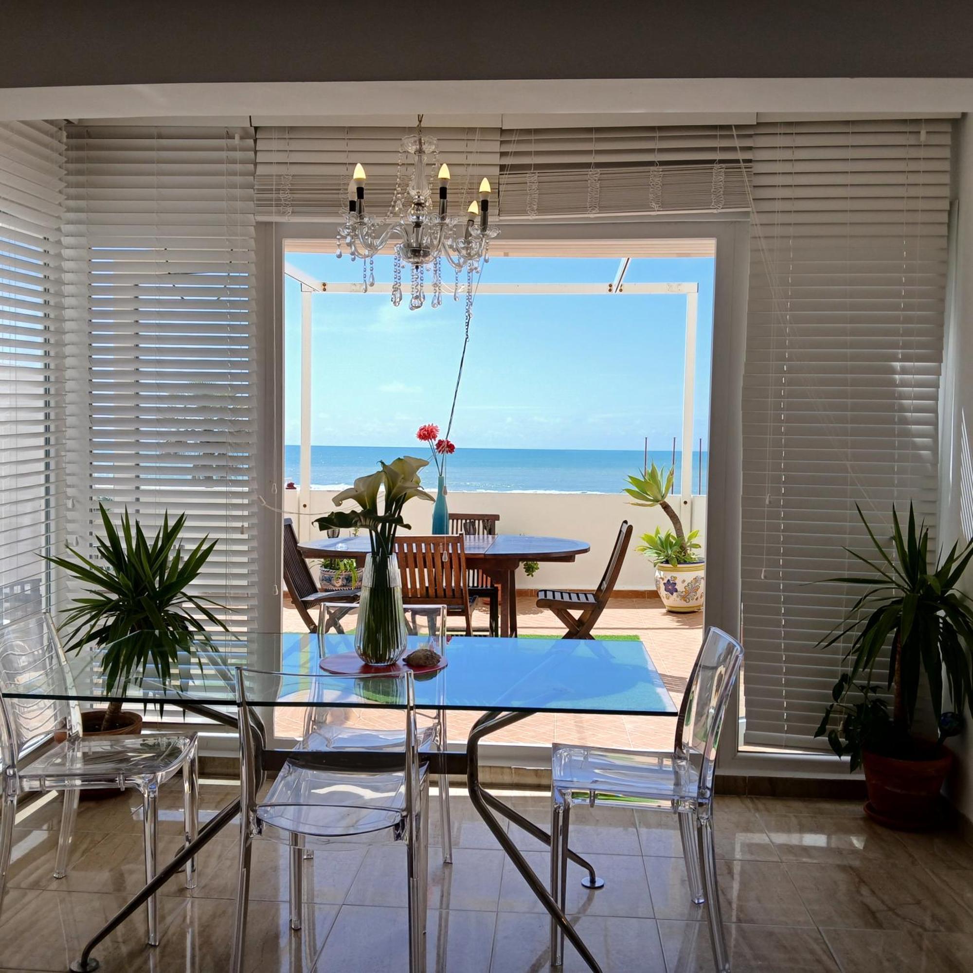 Amazing Frontal Beach Apartment #Traveller'S Awards2023 Cádiz Exterior foto